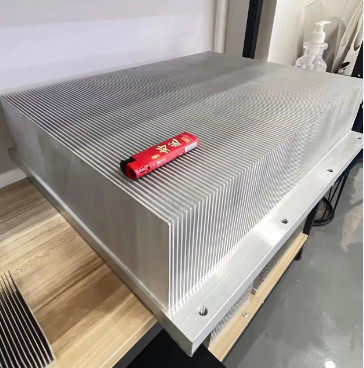 26KG dissipatore di calore raschiato di alluminio leggero della base di appoggio della pianta LED per il LED leggero sviluppato